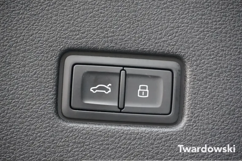 Audi Q8 din 2025 cu 20.473 km - oferta AUD212201 - foto 19