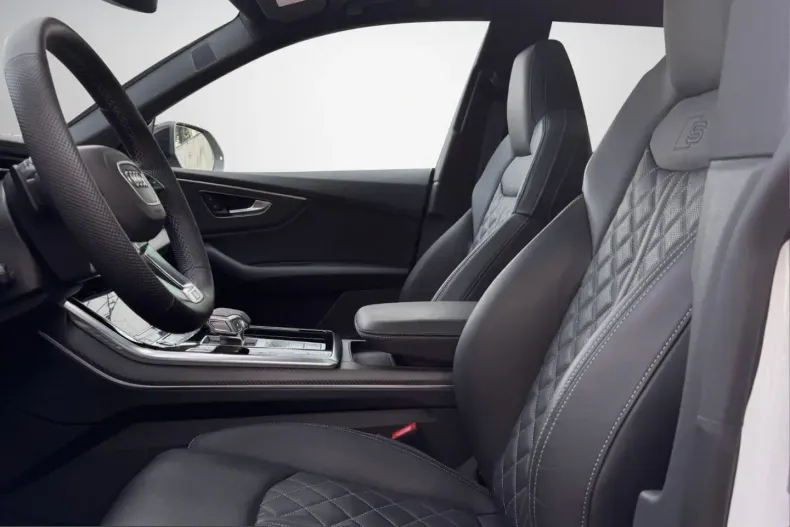 Audi Q8 din 2025 cu 12.800 km - oferta AUD212203 - foto 10