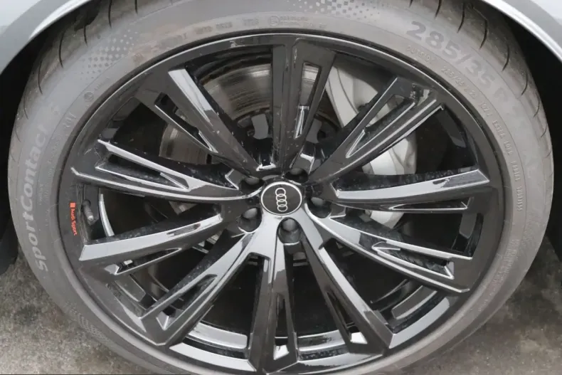 Audi Q8 din 2025 cu 10.500 km - oferta AUD212204 - foto 9
