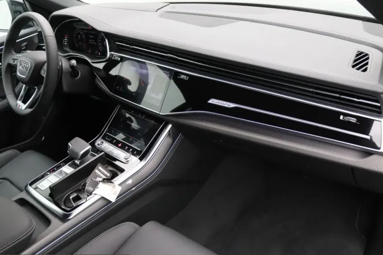 Audi Q8 din 2025 cu 10.500 km - oferta AUD212204 - foto 11