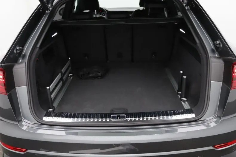 Audi Q8 din 2025 cu 10.500 km - oferta AUD212204 - foto 12
