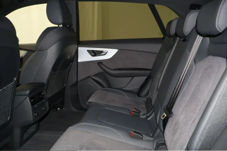 Audi Q8 din 2025 cu 17.082 km - oferta AUD212207 - foto 12