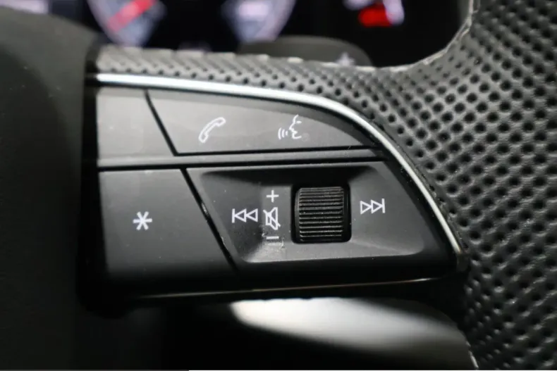 Audi Q8 din 2025 cu 17.082 km - oferta AUD212207 - foto 18