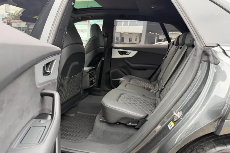 Audi Q8 din 2025 cu 28.288 km - oferta AUD212210 - foto 18