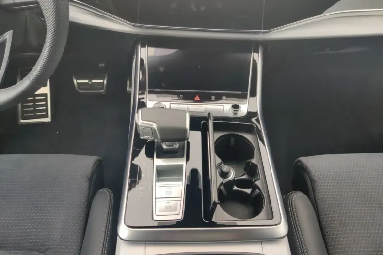 Audi Q8 din 2025 cu 17.223 km - oferta AUD212213 - foto 11