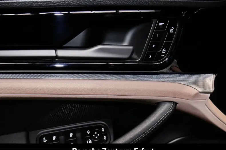 Porsche Panamera din 2025 cu 12.090 km - oferta POR212215 - foto 19