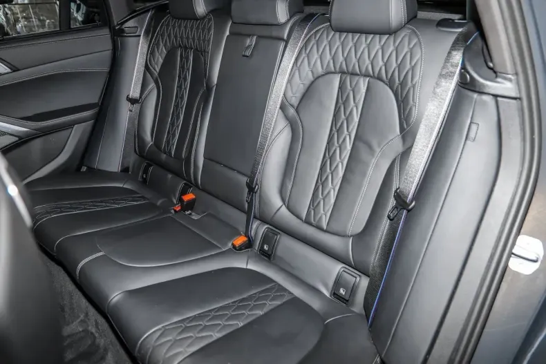 BMW X6 (Seria X) din 2025 cu 35.809 km - oferta BMW212218 - foto 19