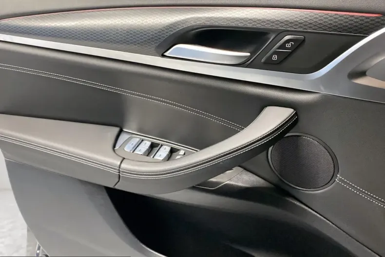 BMW X4 (Seria X) din 2023 cu 33.611 km - oferta BMW212221 - foto 16