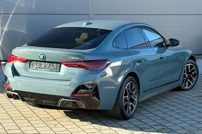 BMW i4 (Seria 4) din 2024 cu 15.038 km - oferta BMW212227 - foto 12