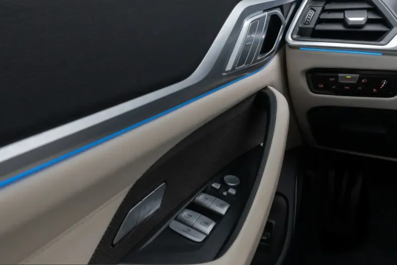 BMW i4 (Seria 4) din 2024 cu 16.106 km - oferta BMW212229 - foto 33