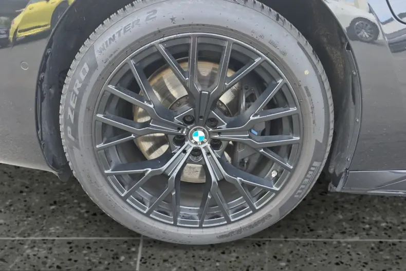 BMW M760 (Seria 7) din 2025 cu 51.144 km - oferta BMW212231 - foto 9