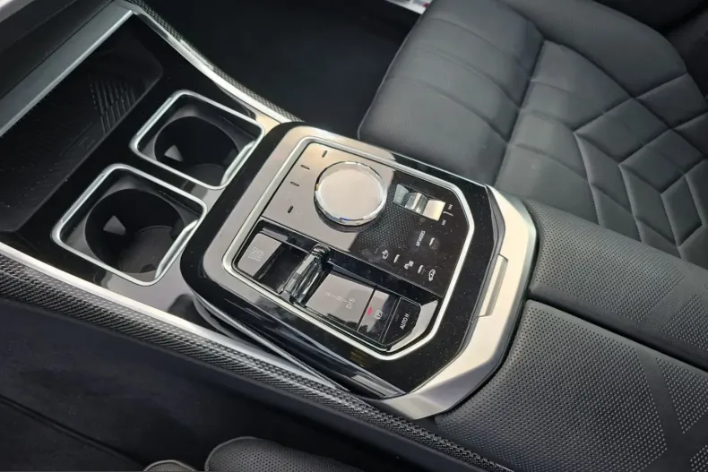 BMW M760 (Seria 7) din 2025 cu 51.144 km - oferta BMW212231 - foto 20