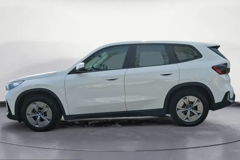 BMW iX1 (Seria X) din 2023 cu 27.899 km - oferta BMW212233 - foto 3