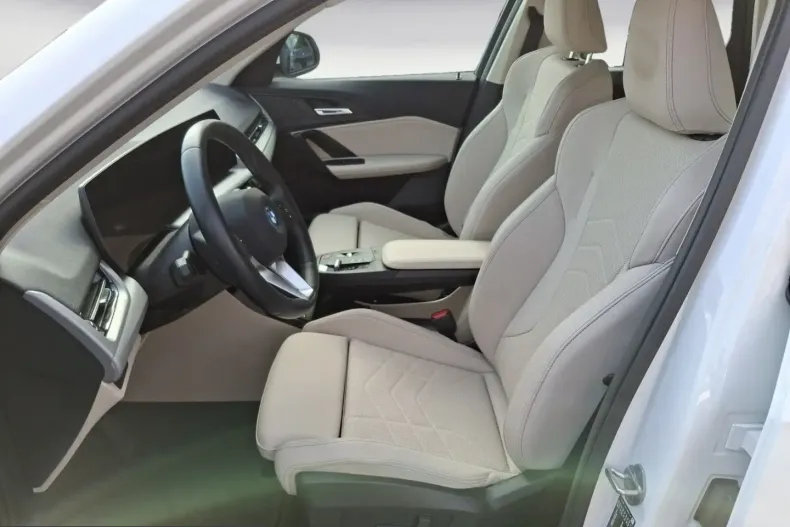 BMW iX1 (Seria X) din 2023 cu 27.899 km - oferta BMW212233 - foto 9