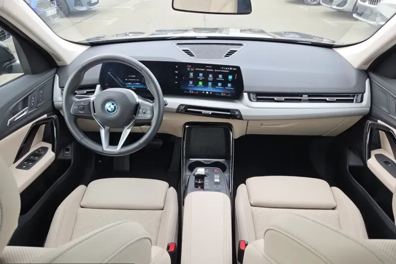 BMW iX1 (Seria X) din 2023 cu 11.185 km - oferta BMW212234 - foto 2