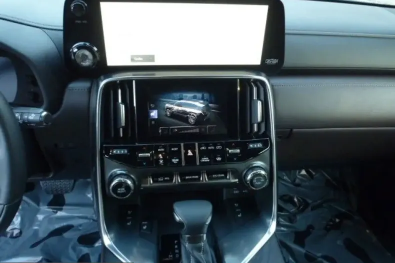 Lexus LX 500 din 2023 cu 30.110 km - oferta LEX212236 - foto 8