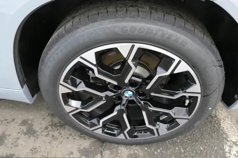 BMW X3 (Seria X) din 2025 cu 13.938 km - oferta BMW212239 - foto 10