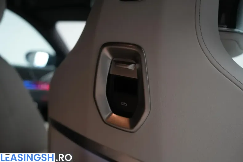 BMW i7 (Seria 7) din 2023 cu 40.000 km - oferta BMW212243 - foto 12