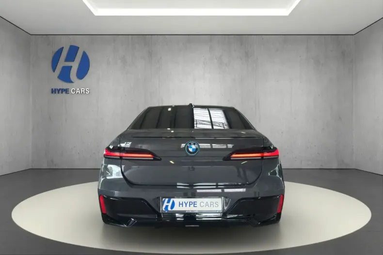 BMW i7 (Seria 7) din 2023 cu 43.707 km - oferta BMW212244 - foto 8