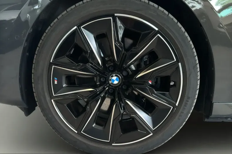 BMW i7 (Seria 7) din 2023 cu 43.707 km - oferta BMW212244 - foto 10