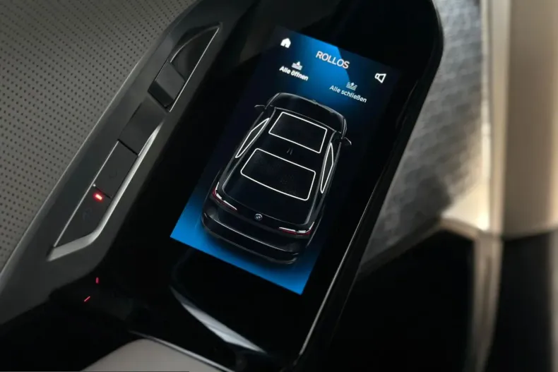 BMW i7 (Seria 7) din 2023 cu 43.707 km - oferta BMW212244 - foto 40