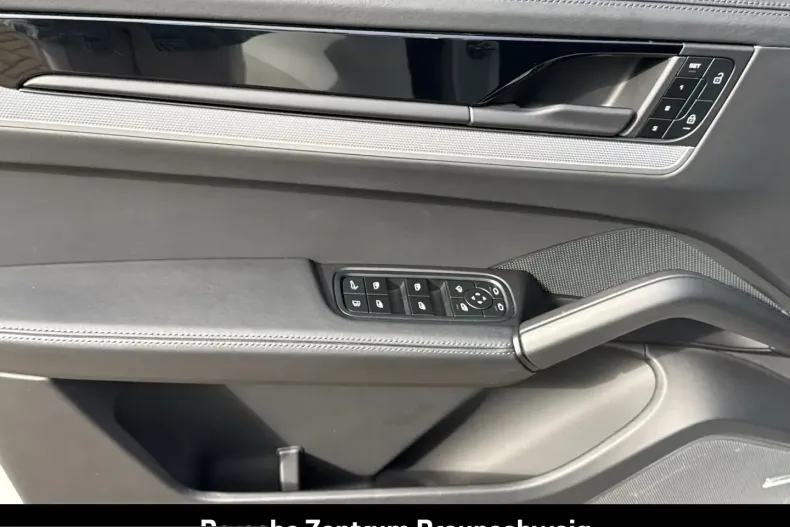 Porsche Cayenne din 2024 cu 6.149 km - oferta POR212248 - foto 31