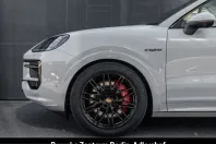 Porsche Cayenne din 2024 cu 23.910 km - oferta POR212249 - foto 10