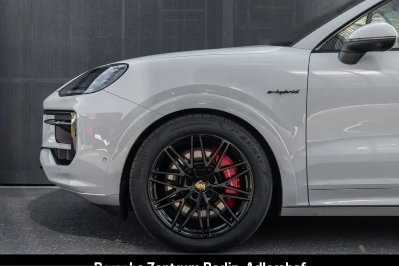 Porsche Cayenne din 2024 cu 23.910 km - oferta POR212249 - foto 10