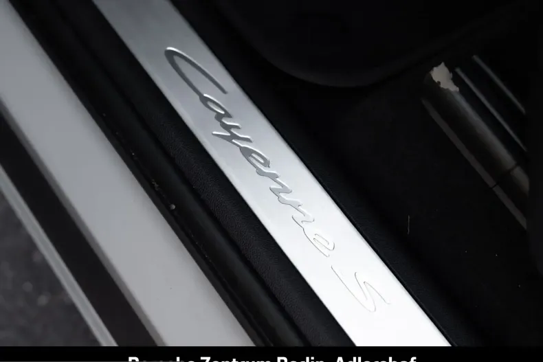 Porsche Cayenne din 2024 cu 23.910 km - oferta POR212249 - foto 20