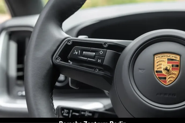 Porsche Cayenne din 2025 cu 9.900 km - oferta POR212250 - foto 31