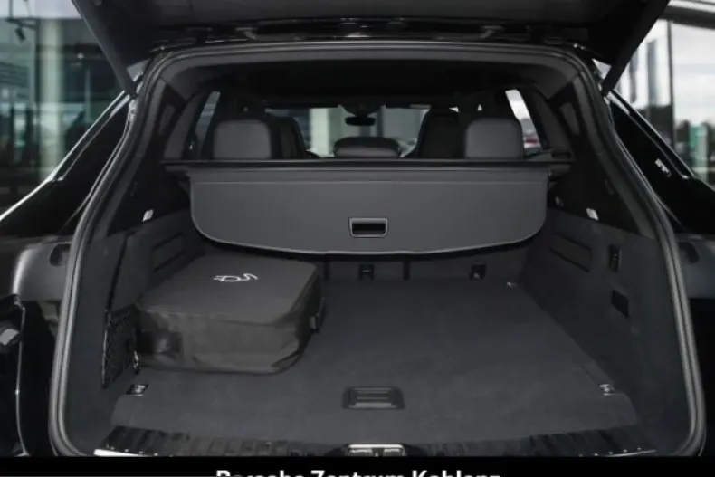 Porsche Cayenne din 2024 cu 14.600 km - oferta POR212253 - foto 24