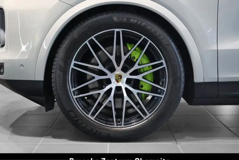 Porsche Cayenne din 2024 cu 22.400 km - oferta POR212254 - foto 6