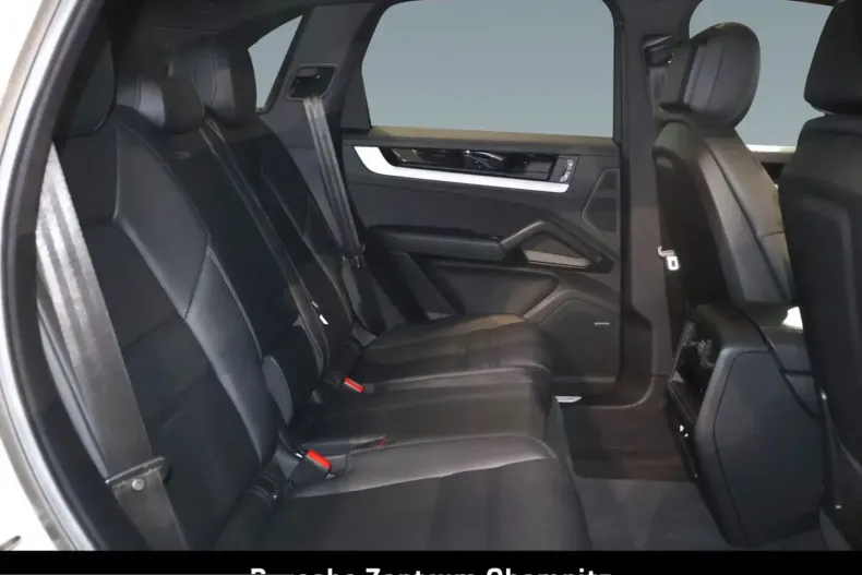 Porsche Cayenne din 2024 cu 22.400 km - oferta POR212254 - foto 8