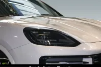 Porsche Cayenne din 2024 cu 22.400 km - oferta POR212254 - foto 31