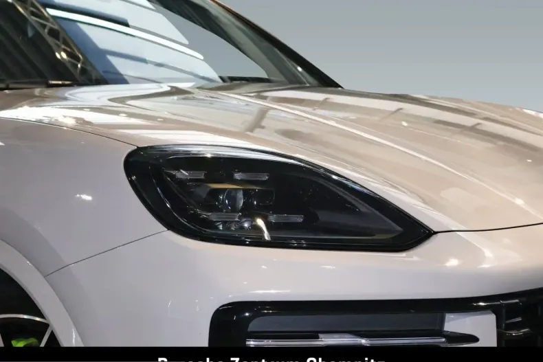 Porsche Cayenne din 2024 cu 22.400 km - oferta POR212254 - foto 31