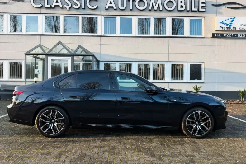 BMW 740 (Seria 7) din 2024 cu 15.856 km - oferta BMW212263 - foto 5