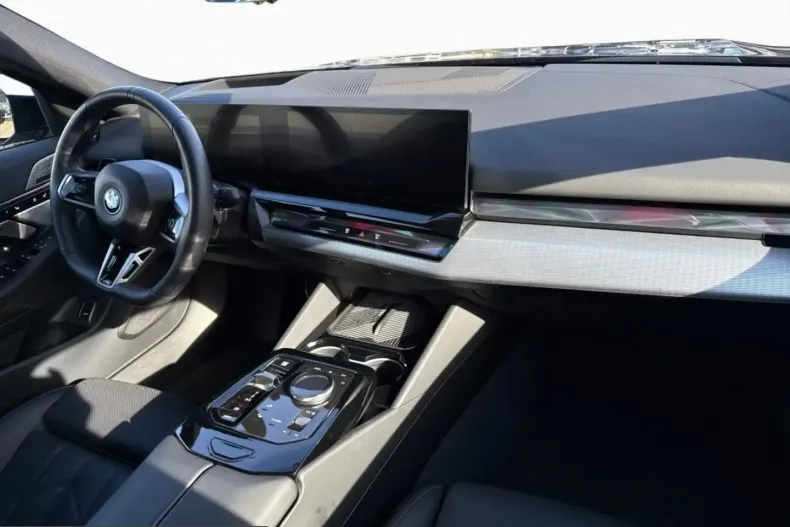 BMW 550 (Seria 5) din 2025 cu 15.369 km - oferta BMW212264 - foto 8