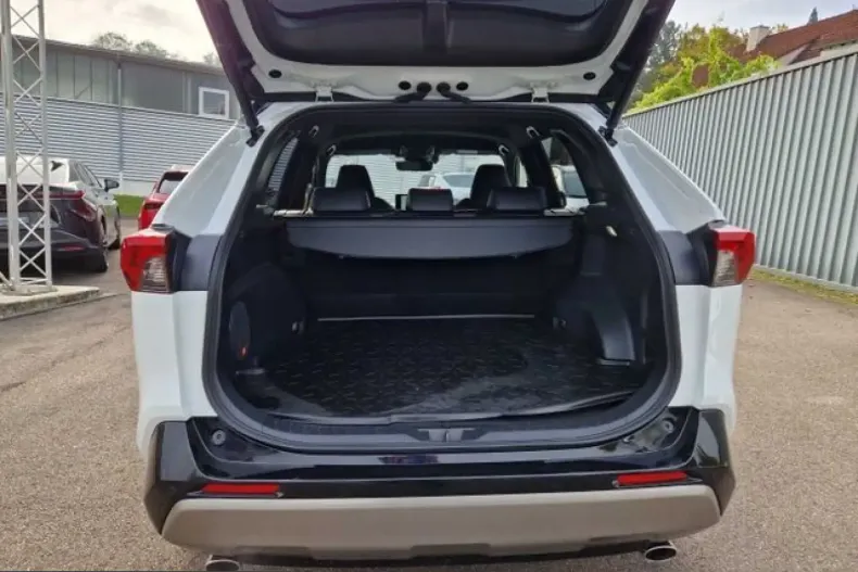 Toyota RAV4 din 2024 cu 35.671 km - oferta TOY212265 - foto 13