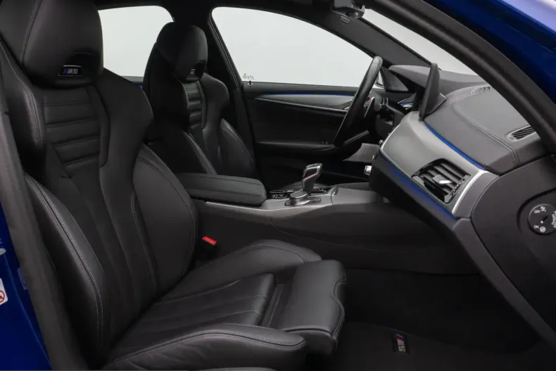 BMW M5 (Seria 5) din 2022 cu 34.240 km - oferta BMW212269 - foto 35