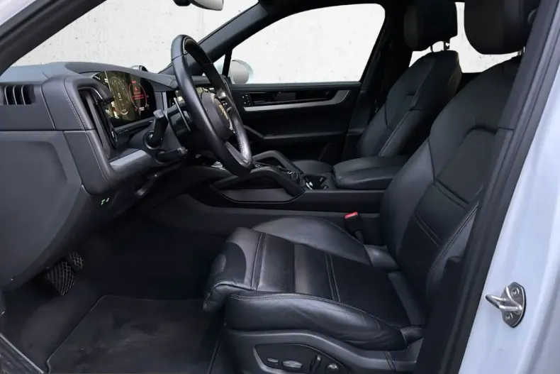 Porsche Cayenne din 2024 cu 28.700 km - oferta POR212272 - foto 19