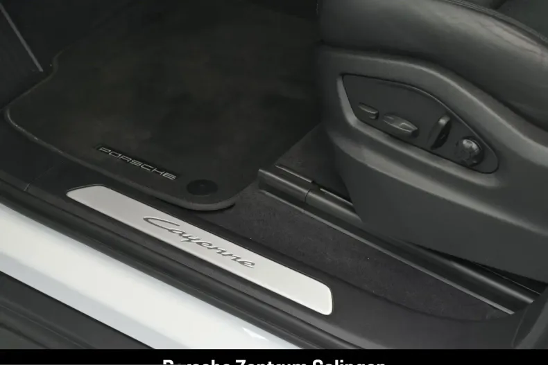 Porsche Cayenne din 2024 cu 22.583 km - oferta POR212273 - foto 14