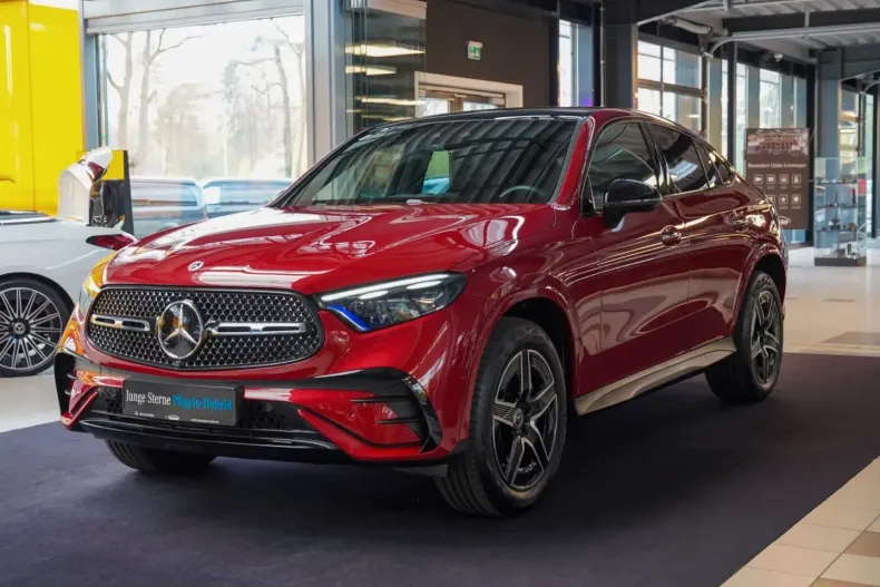 Mercedes-Benz GLC 300 (Clasa GLC) din 2024 cu 8.400 km - oferta MER212286 - foto 1