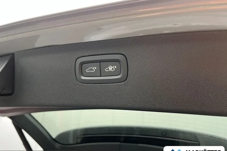 Volvo XC90 din 2024 cu 37.561 km - oferta VOL212289 - foto 7