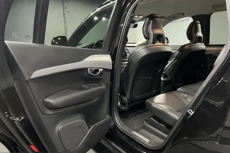 Volvo XC90 din 2021 cu 89.600 km - oferta VOL212290 - foto 10
