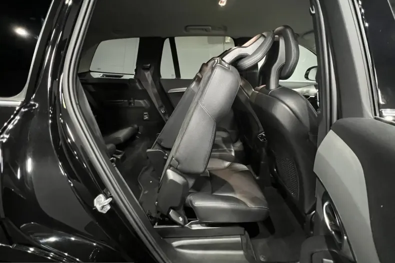 Volvo XC90 din 2021 cu 89.600 km - oferta VOL212290 - foto 13