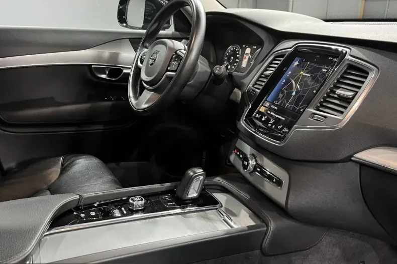Volvo XC90 din 2021 cu 89.600 km - oferta VOL212290 - foto 17