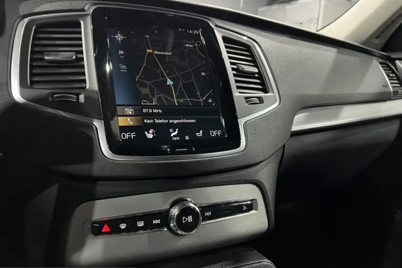 Volvo XC90 din 2021 cu 89.600 km - oferta VOL212290 - foto 19