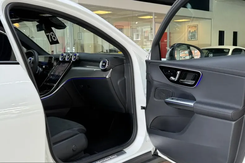 Mercedes-Benz GLC 220 (Clasa GLC) din 2025 cu 16.525 km - oferta MER212291 - foto 17