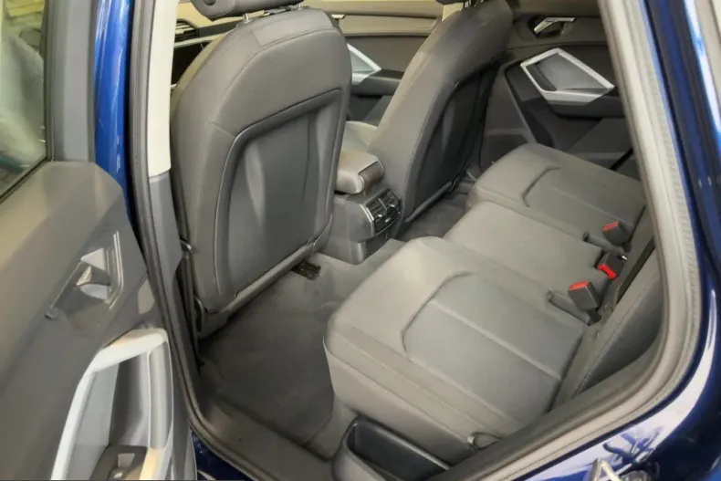 Audi Q3 din 2022 cu 16.115 km - oferta AUD212294 - foto 7