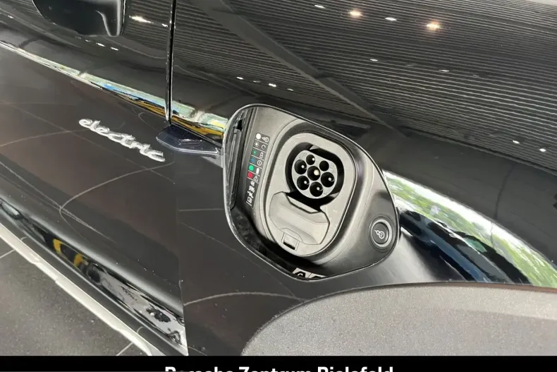 Porsche Taycan din 2025 cu 16.000 km - oferta POR212295 - foto 25